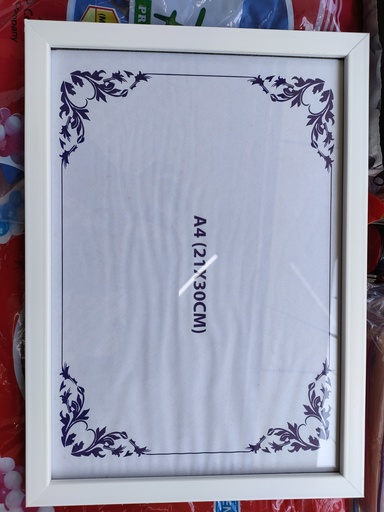 FRAME A4 PLAIN 1/2 INCH